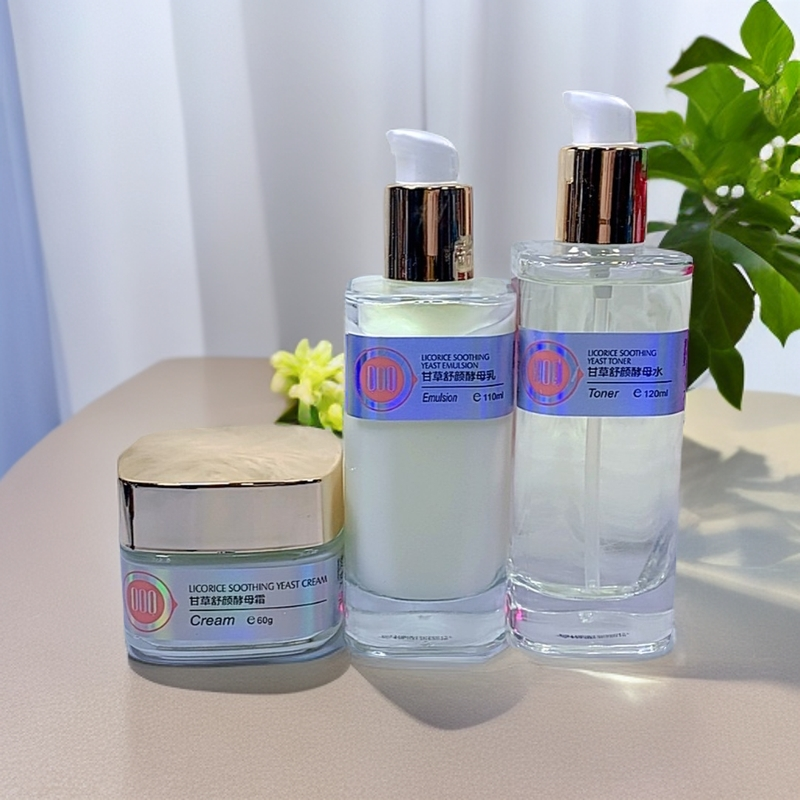 契欧泉甘草舒颜酵母系列（水乳霜）