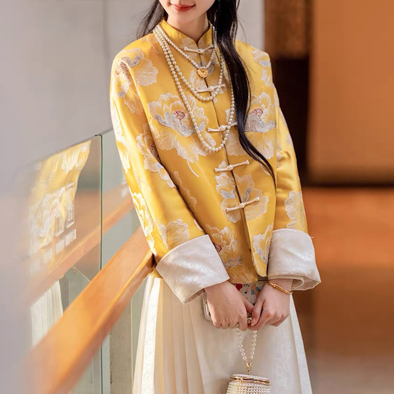 新中式轻国风冬装上衣女2025秋冬日常高端轻奢风金色国风外套