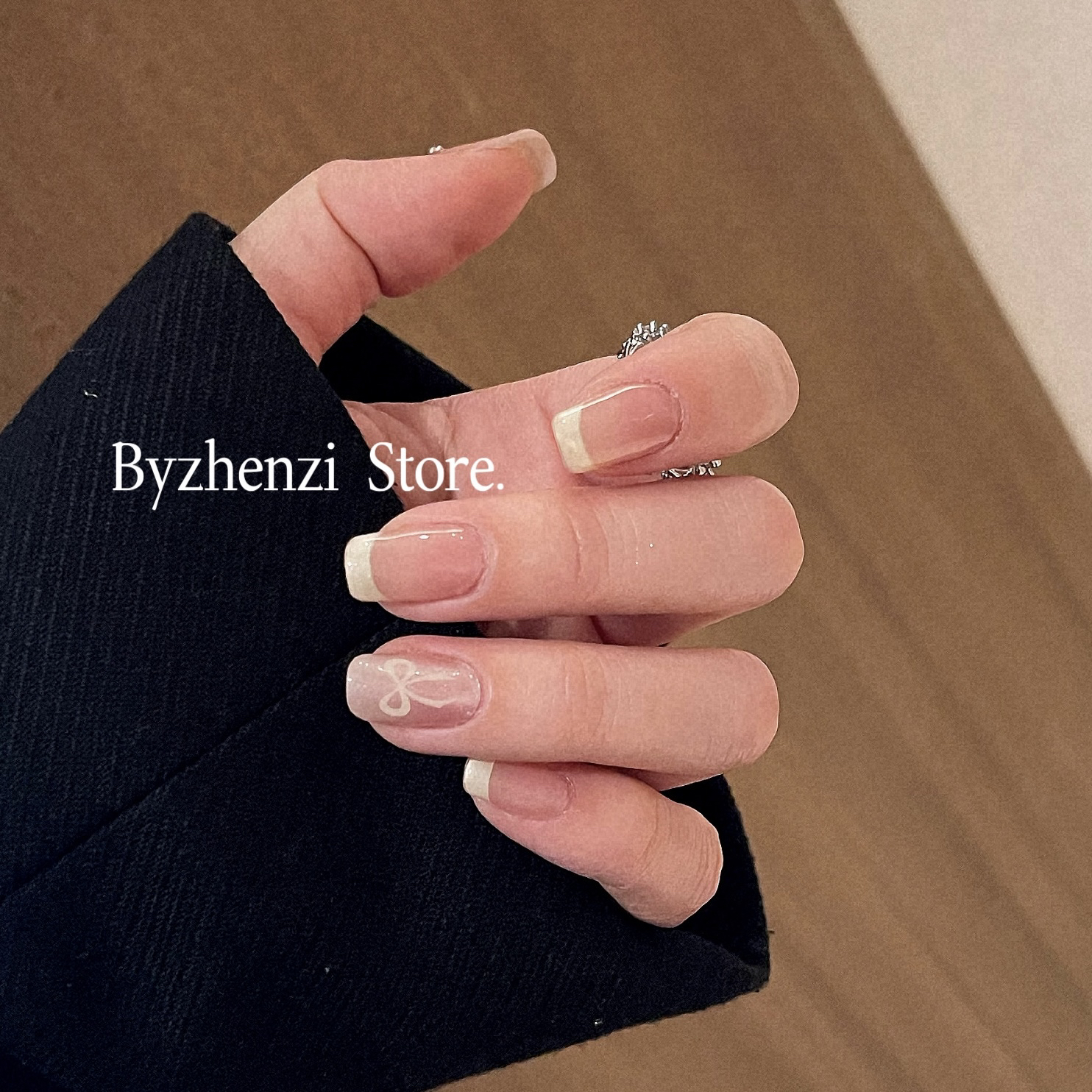 BYZHENZI STORE【假日辰纱】粉嫩夏天可爱法式蝴蝶结裸色甲油膜