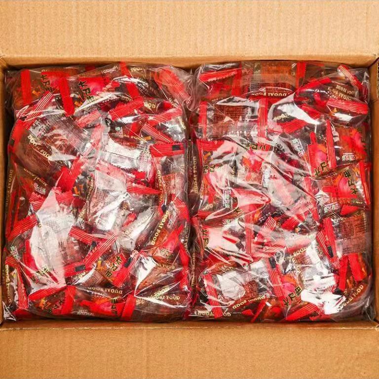 大刀肉辣条儿时经典90后小卖部辣条零食批发怀旧麻辣素食网红爆款