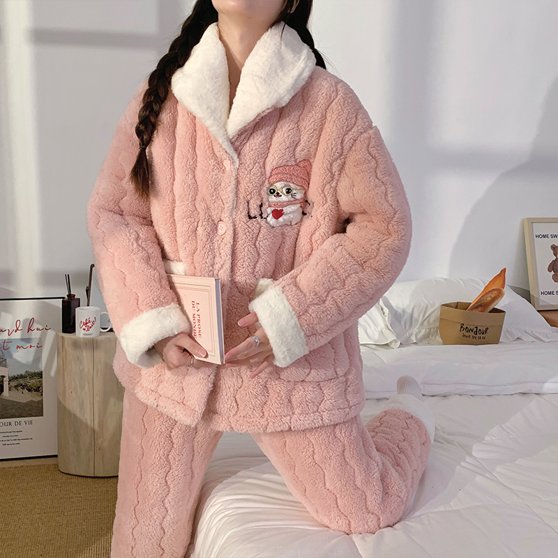 睡衣女2023年新款秋冬季三层夹棉加厚保暖珊瑚绒可外穿家居服套装