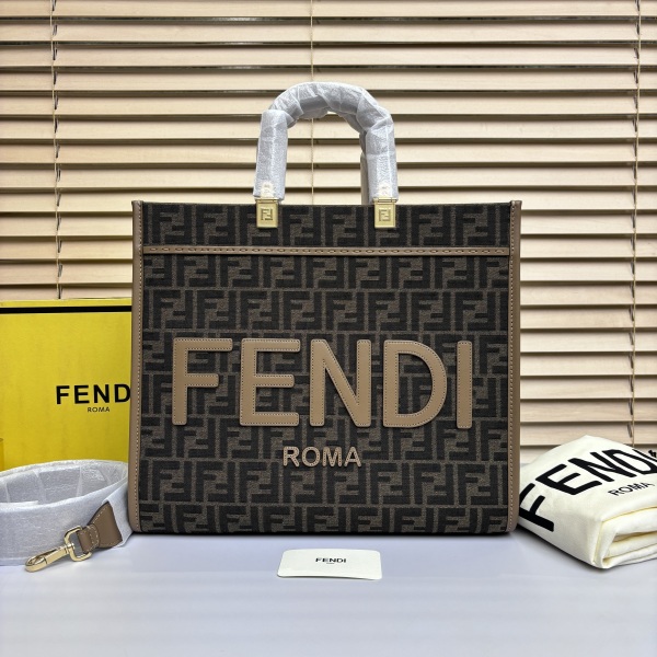 95新 FENDI/芬迪 95新/妃鱼/单肩包/芬迪/241030LL0027
