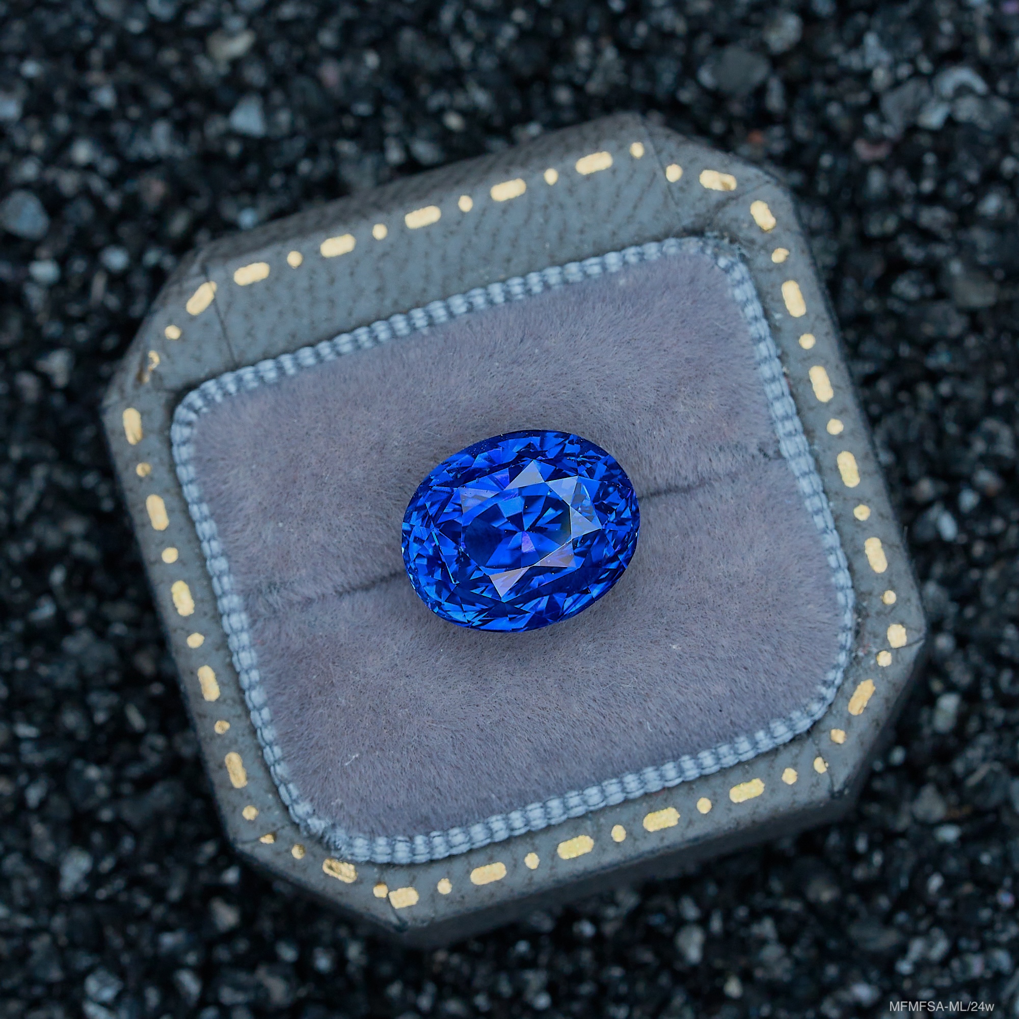 【拓普宝石】老烧皇家蓝6.59克拉浓郁皇家蓝蓝宝石