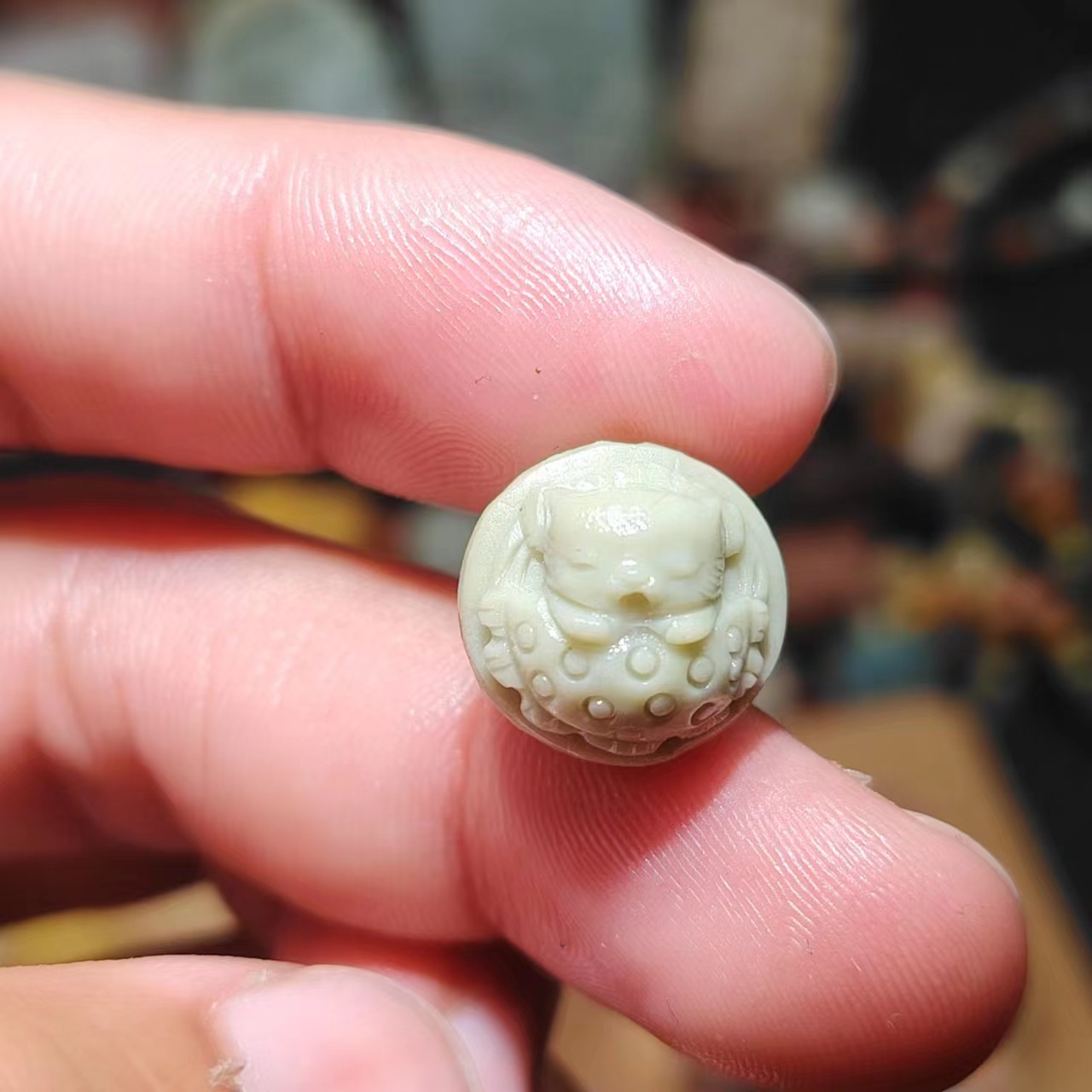阿拉善彩玉