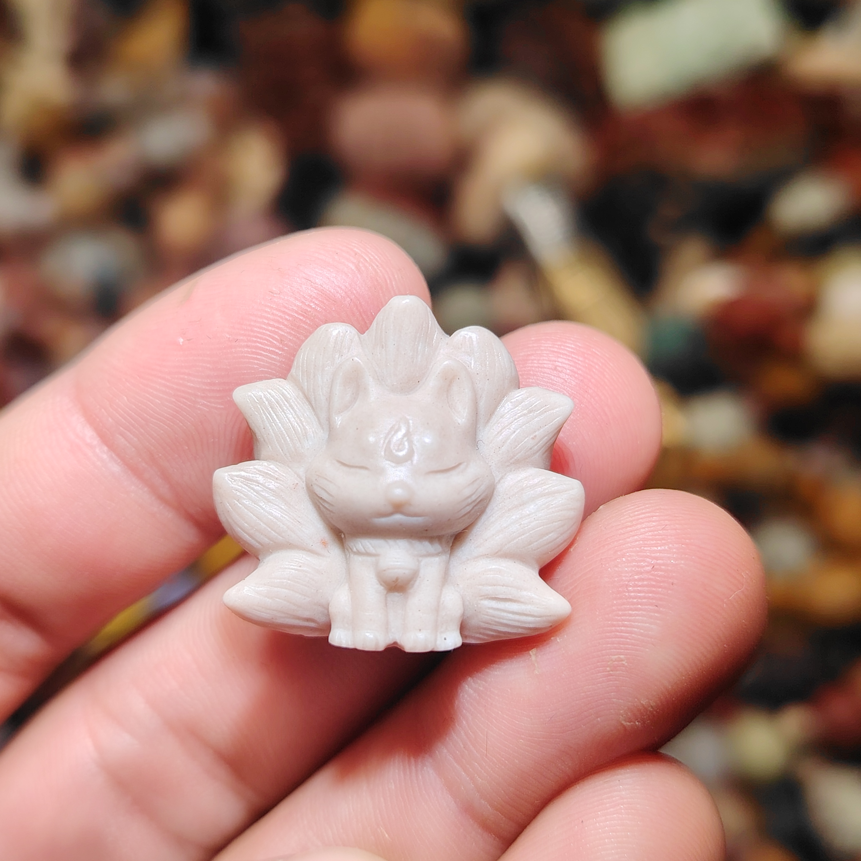阿拉善彩玉