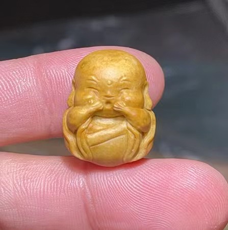 阿拉善彩玉