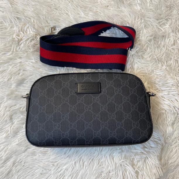 99新 GUCCI/古驰 古驰黑花相机包单肩包106-24/14/7