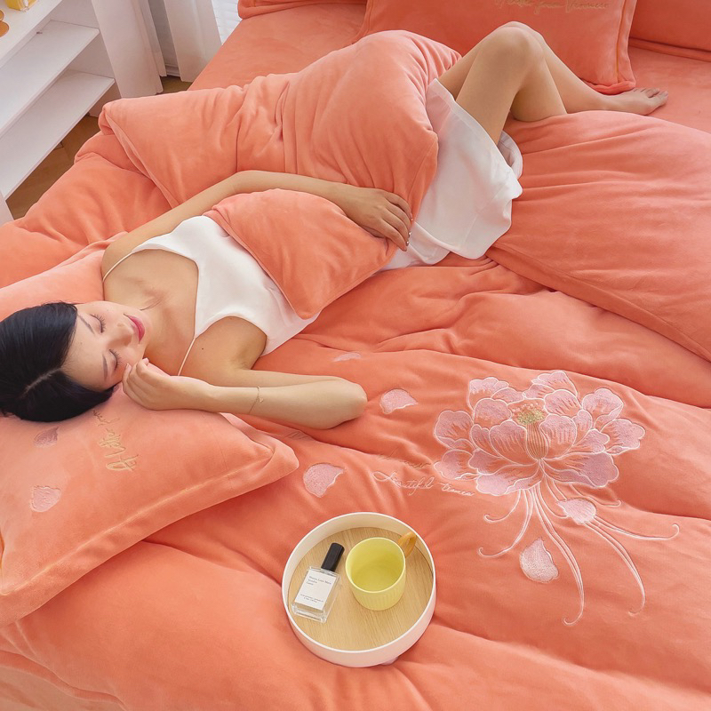 2024高克重牛奶绒刺绣花简约 大气四件套