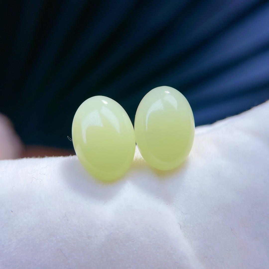 天然和田玉新疆若羌黄口18K金耳钉蛋面10*14mm耳饰经典大气@0325