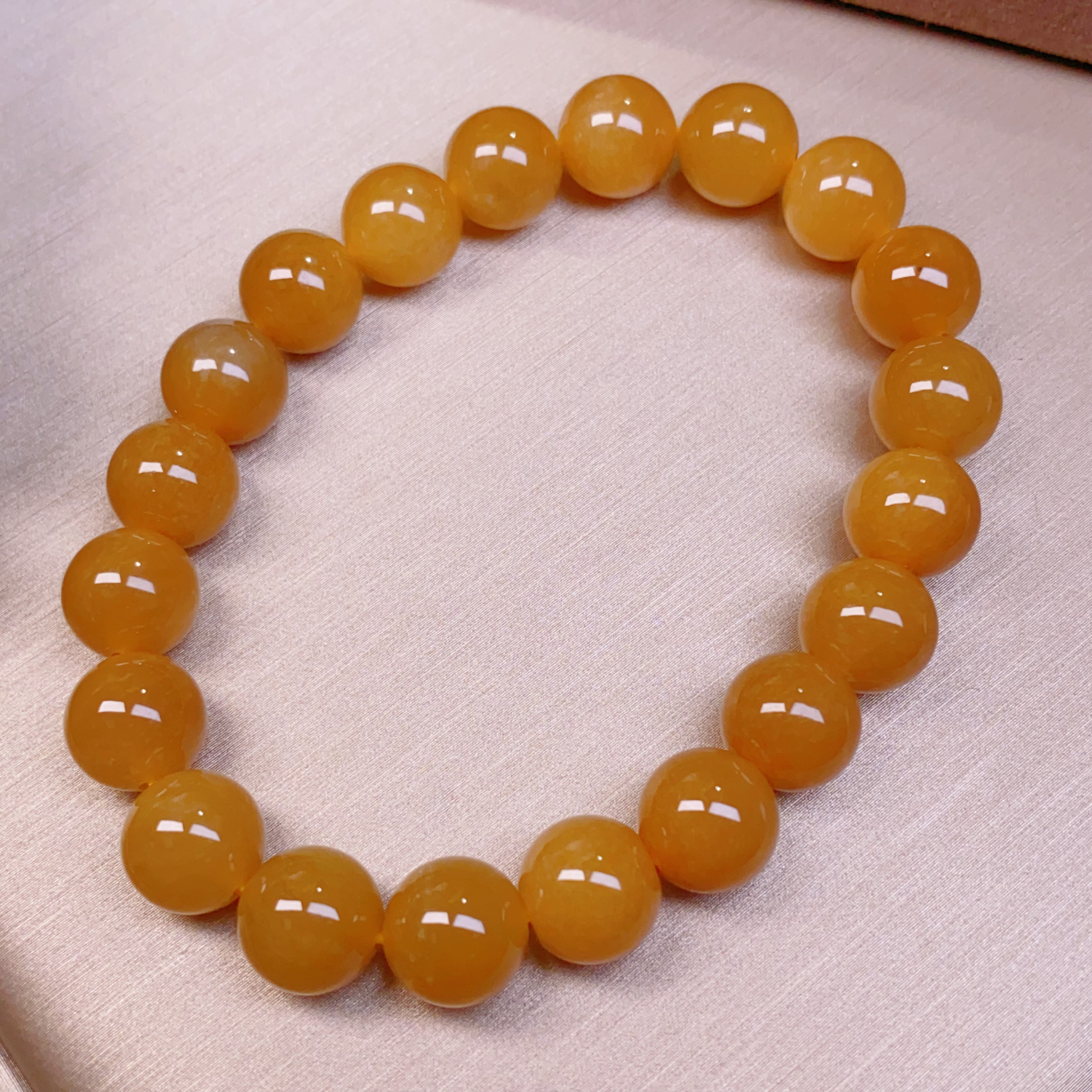 天然和田玉新疆且末糖玉糖料圆珠约10mm手链素单圈手串复古@3980