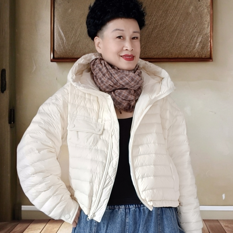 轻薄排骨带帽拉链底边抽绳短款外套