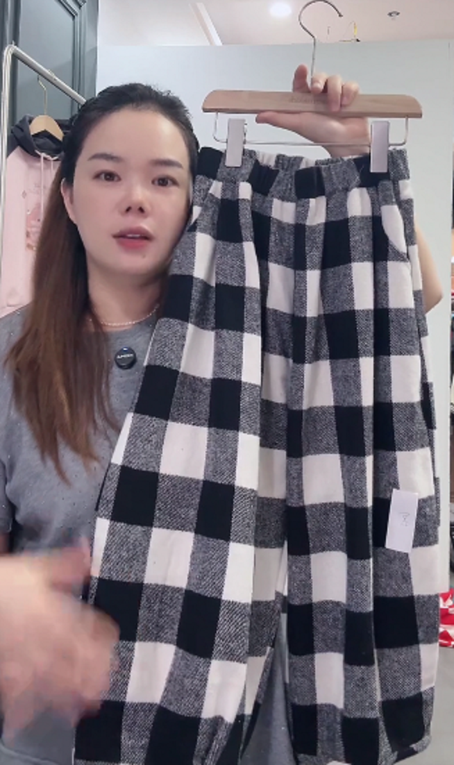 现货   2024秋季儿童女童男童休闲九分格子裤25067