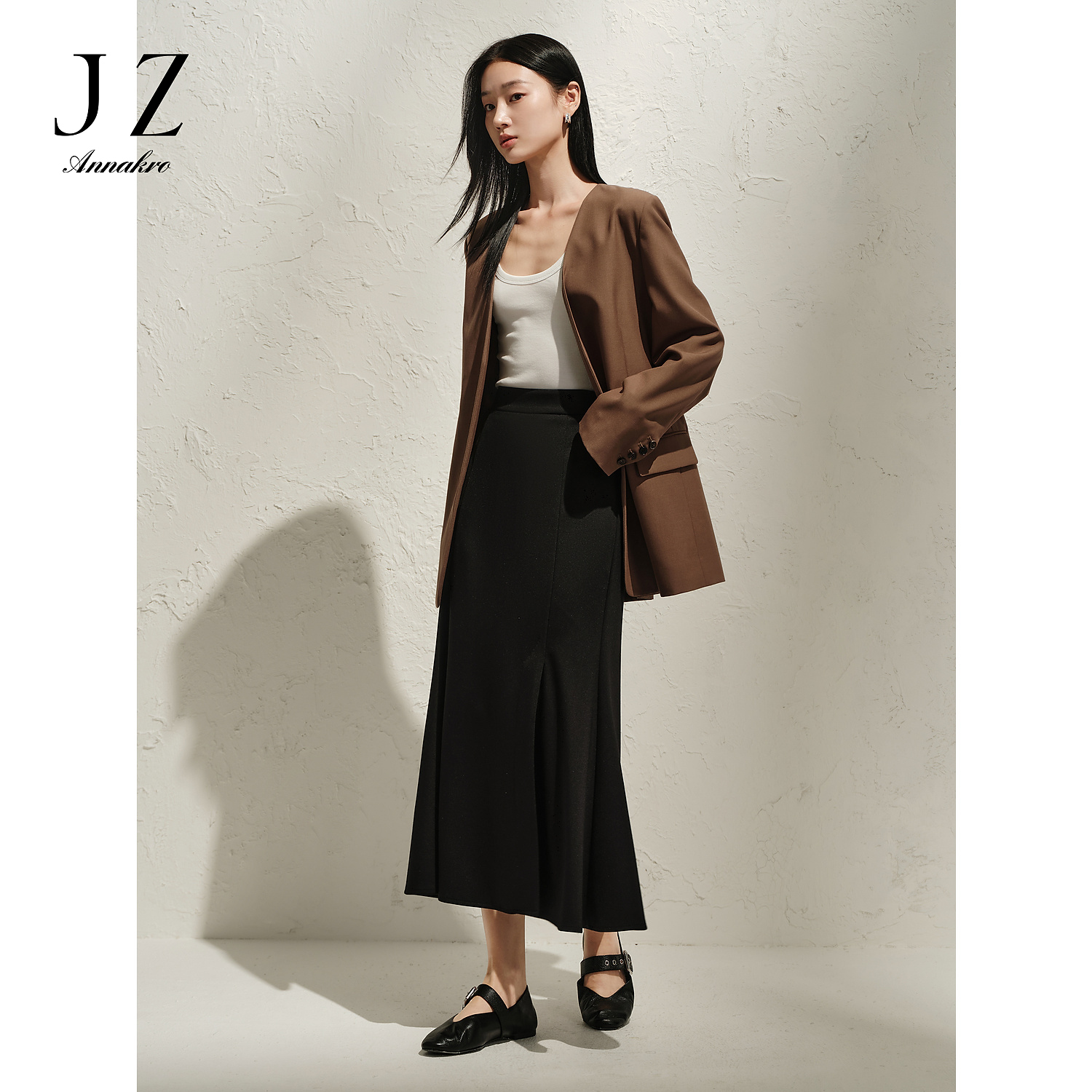 玖姿安娜蔻KWFC20012优雅端庄法式TR垂坠鱼尾裙半身长裙女2025春