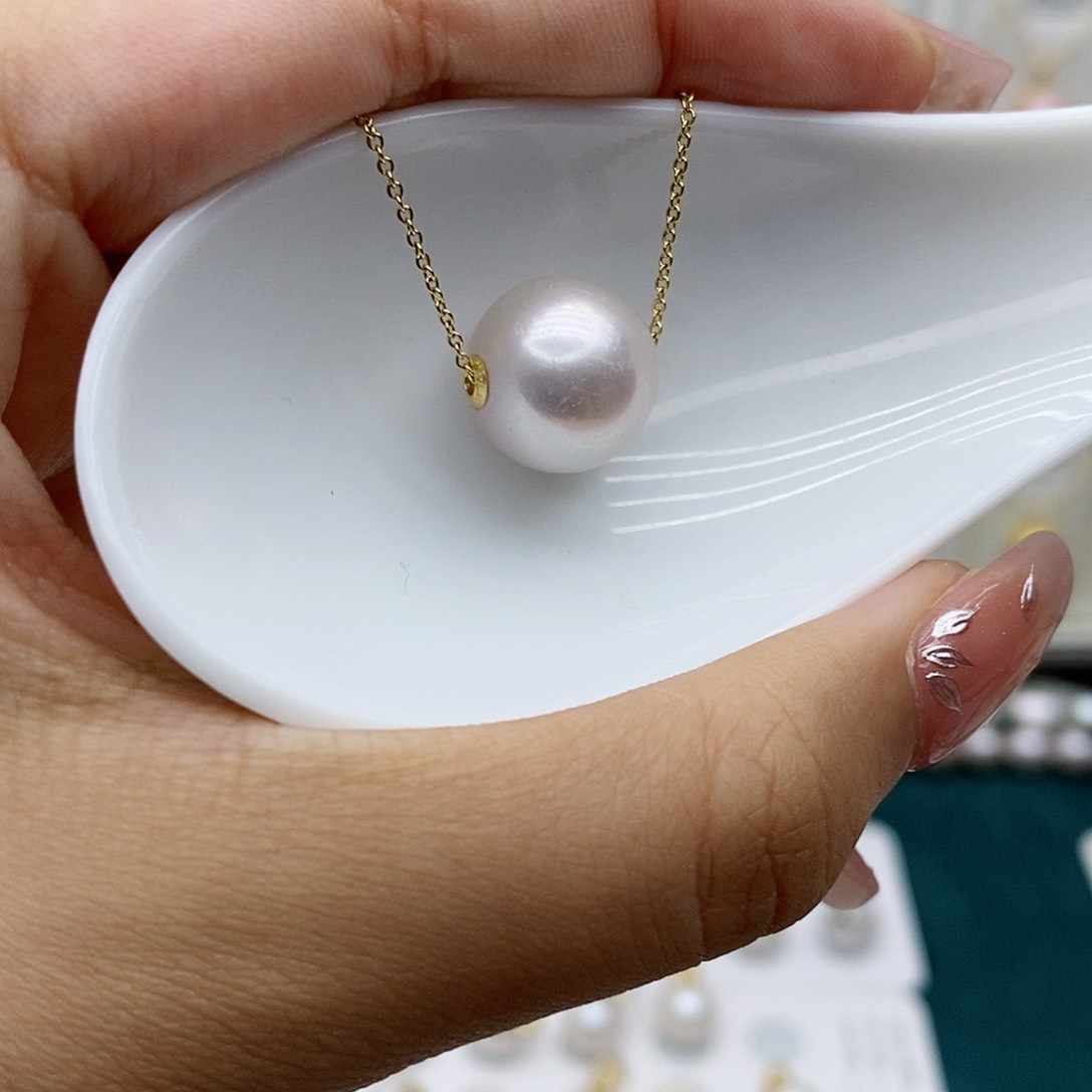 淡水珍珠颈饰18K金镶嵌