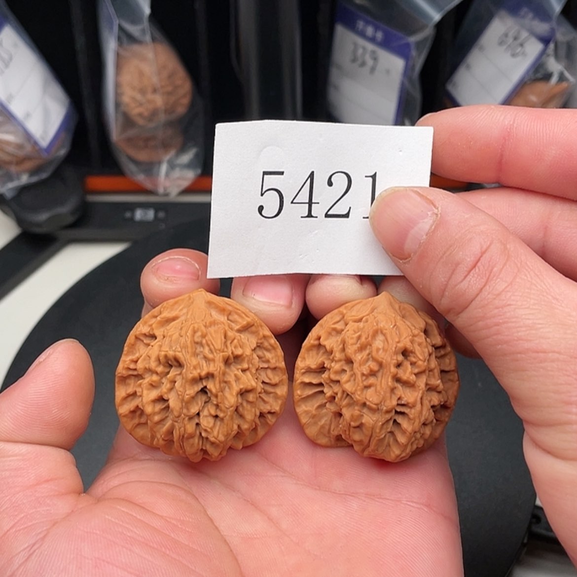 【闪购商品】文玩核桃把件5421