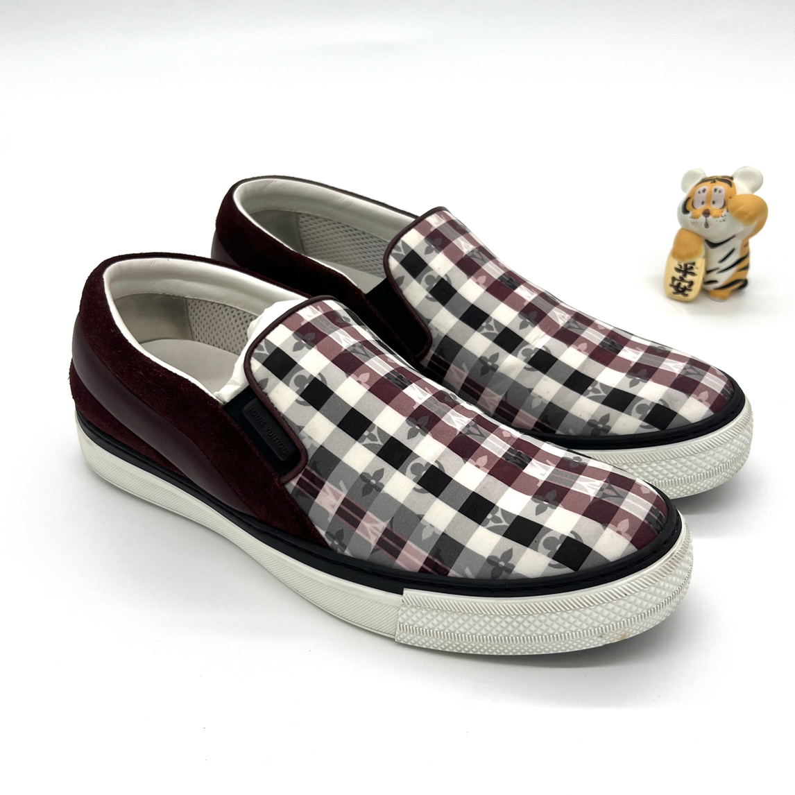99新 LouisVuitton/路易威登 酒红色棋盘格老花一脚蹬99新 39.5码
