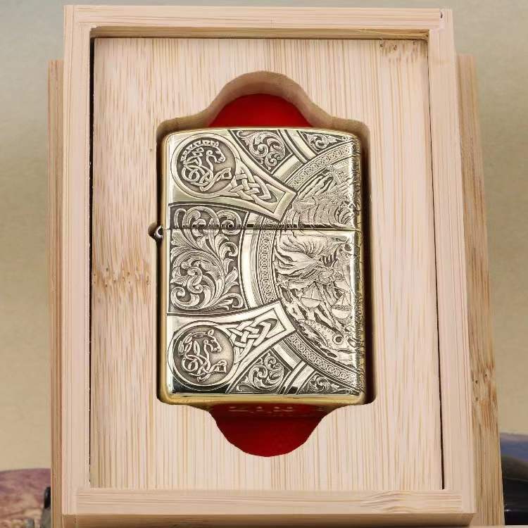 ZIPPO/之宝打火机蚊版-天启四骑士黄铜盔甲正品打火机男士-DYX1H1