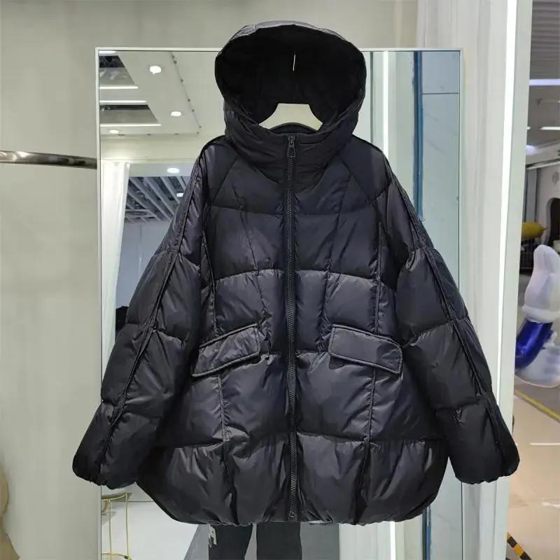 200斤加大码冬季保暖羽绒服女中长款宽松胖mm斗篷连帽白鸭绒外套