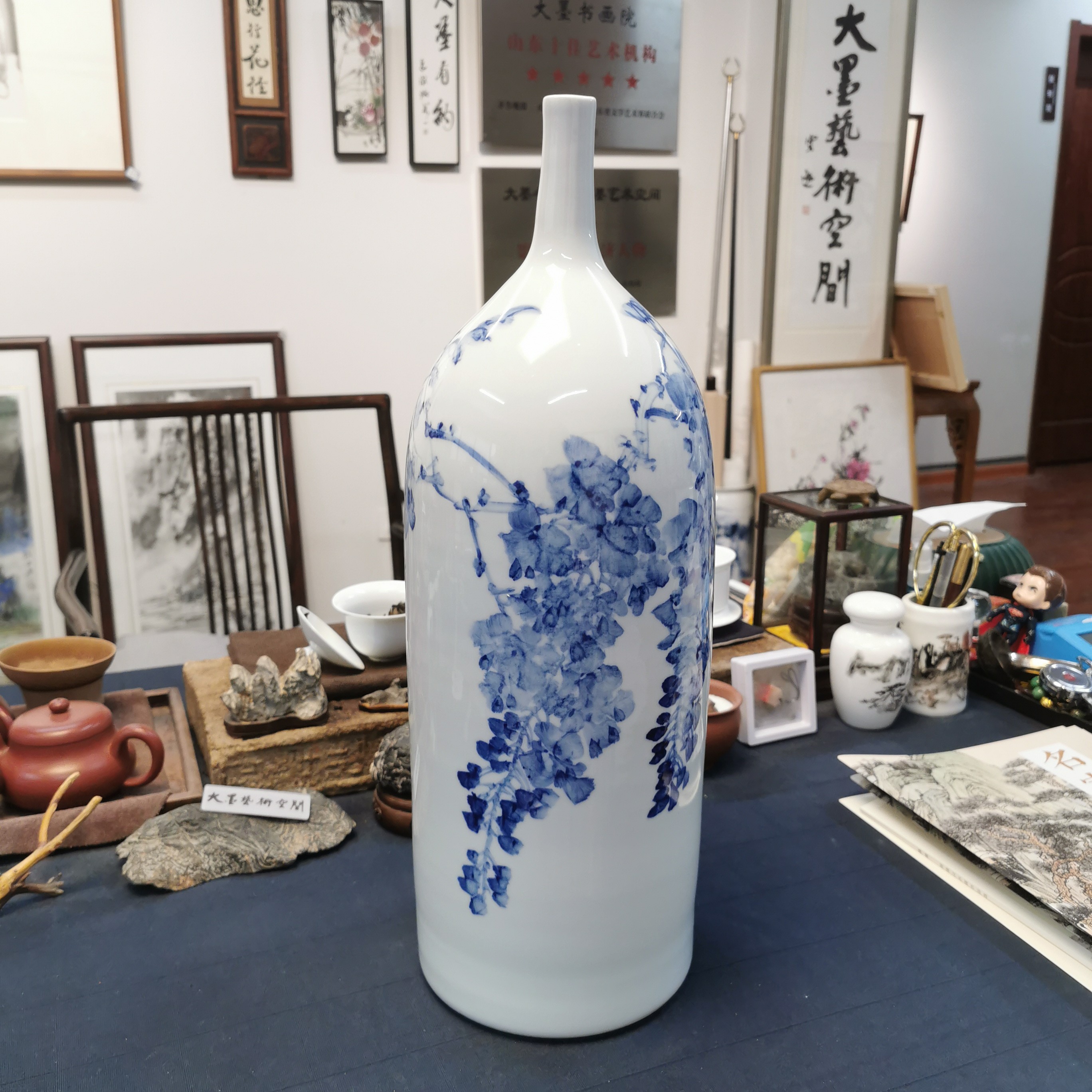 李超 手绘紫藤瓷器作品