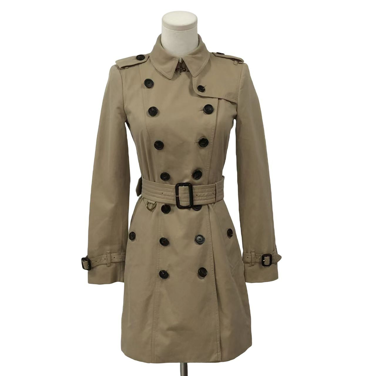 潮奢 Burberry 风衣  UK6码/nu16119