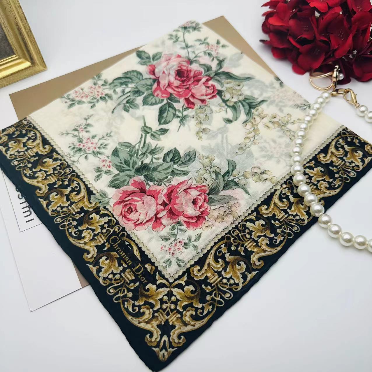 海囤 迪奥 丝巾/yy01684