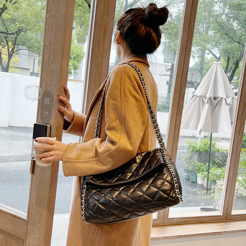 小香风包包女2023新款秋冬季百搭大容量菱格链条包真皮单肩斜挎包