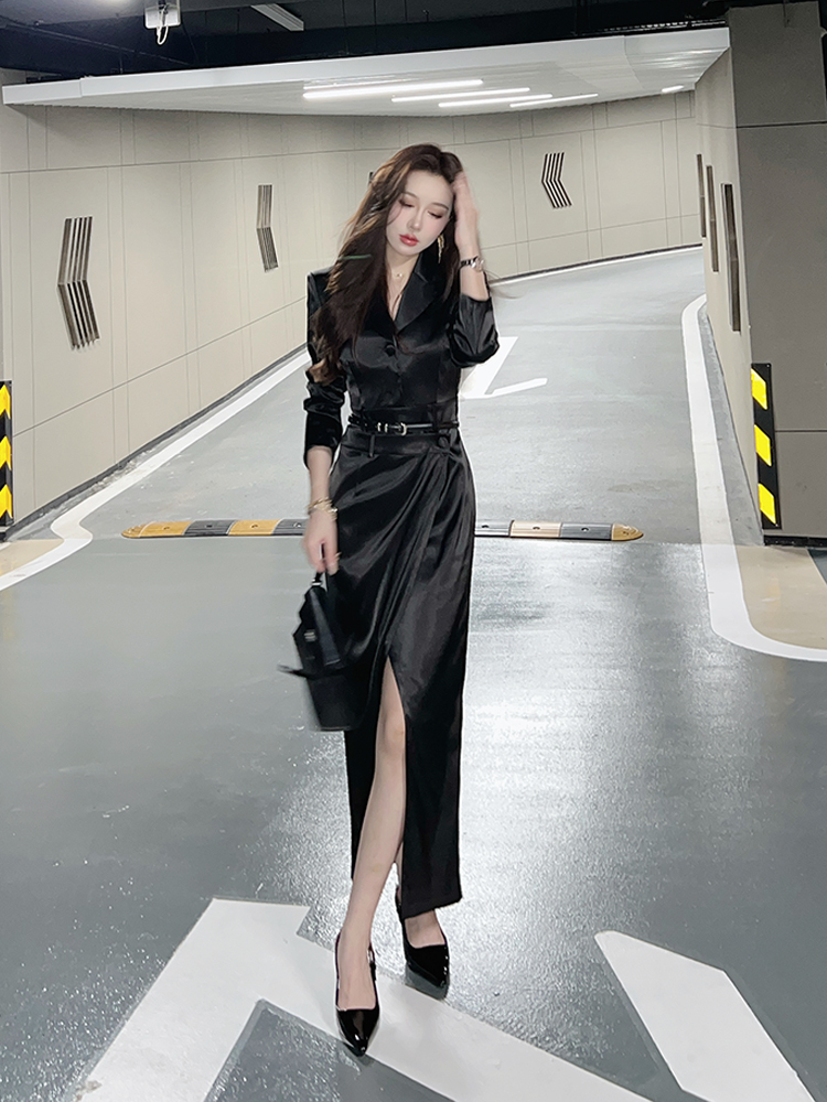 罗曼湾湾 黑色名媛翻领收腰长袖秋季中长款连衣裙女