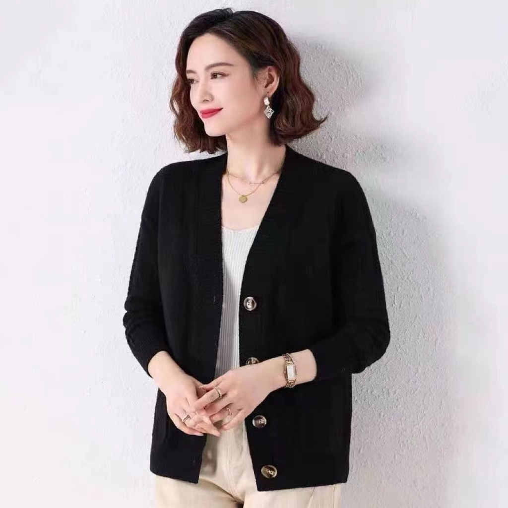中年妈妈女装短款开衫洋气春秋外搭时尚针织小外套