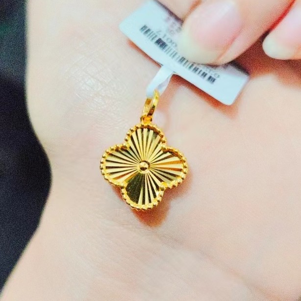 【气质】足金999吊坠实心四叶草时尚女款挂坠礼物百搭复古精美经典