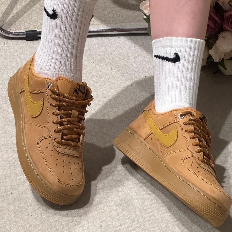 Nike Air Force 1 AF1 小麦空军低帮复古休闲板鞋 FZ7372-200