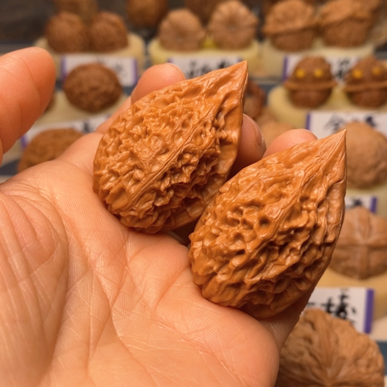 【闪购商品】文玩核桃把件八*妖刀