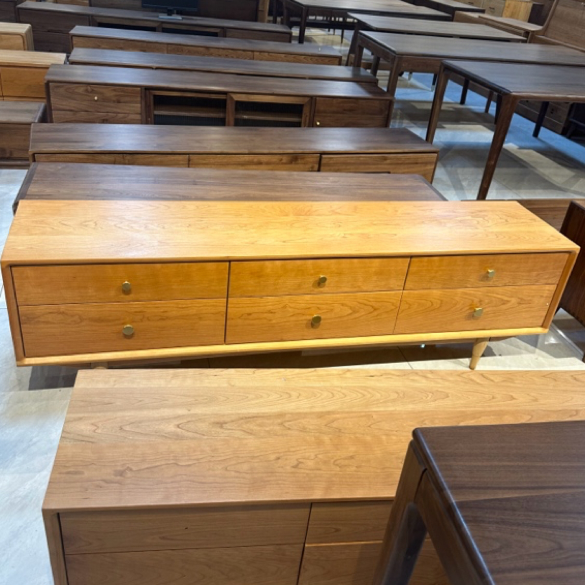 樱桃木电视柜低价出售180*40*50