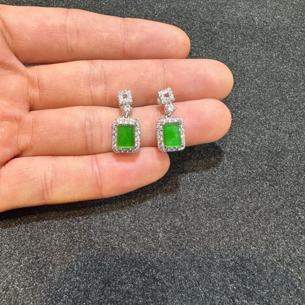 天然A货翡翠无事方形精美耳饰耳钉多样性发一对