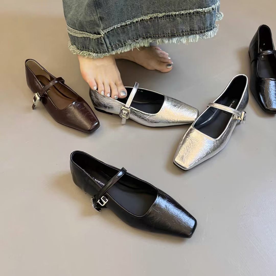 王晓燕专注高端鞋业-全品类（根据主播提示备注编码下单）