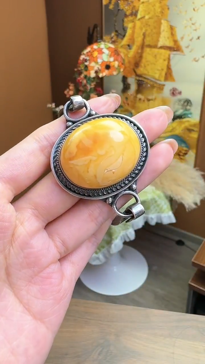 【闪购商品】琥珀手镯银S925镶嵌蜜蜡手镯