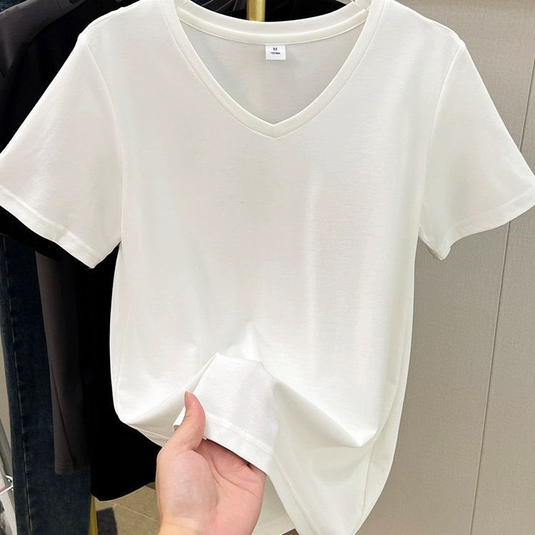 冉冉时尚定制服饰 以直播间展示为主9