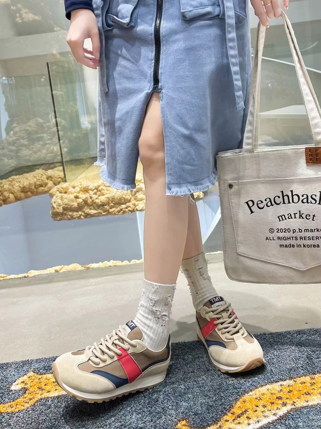 273 纯色时尚百搭气质舒适休闲鞋女2024爆款洋气 LXS41161  LI