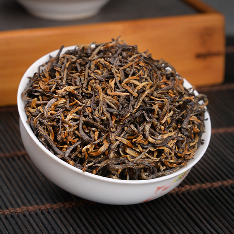 w武夷原产地直发 木箱装金骏眉+小种红茶 送紫砂一壶四杯 Y