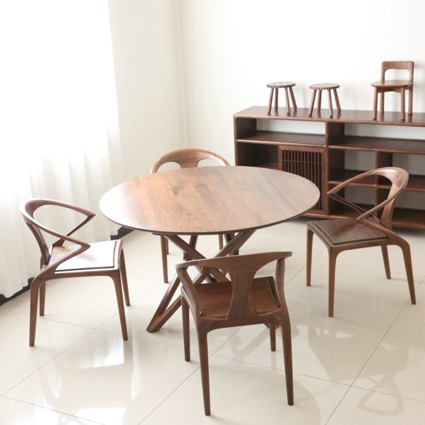 北美黑胡桃圆桌家用餐桌