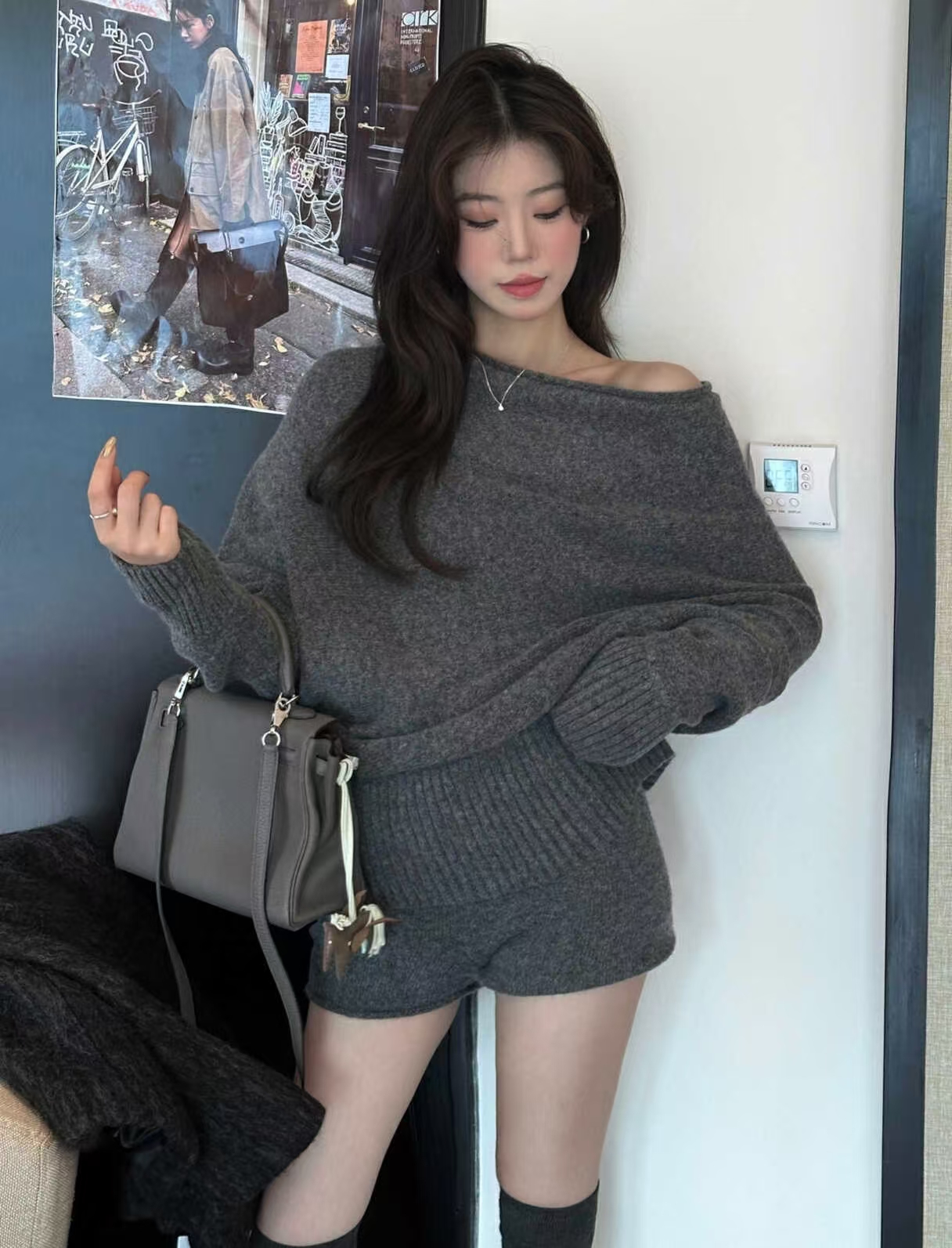 秋冬韩版气质时尚休闲百搭设计感显瘦慵懒风洋气毛衣针织短裤套装