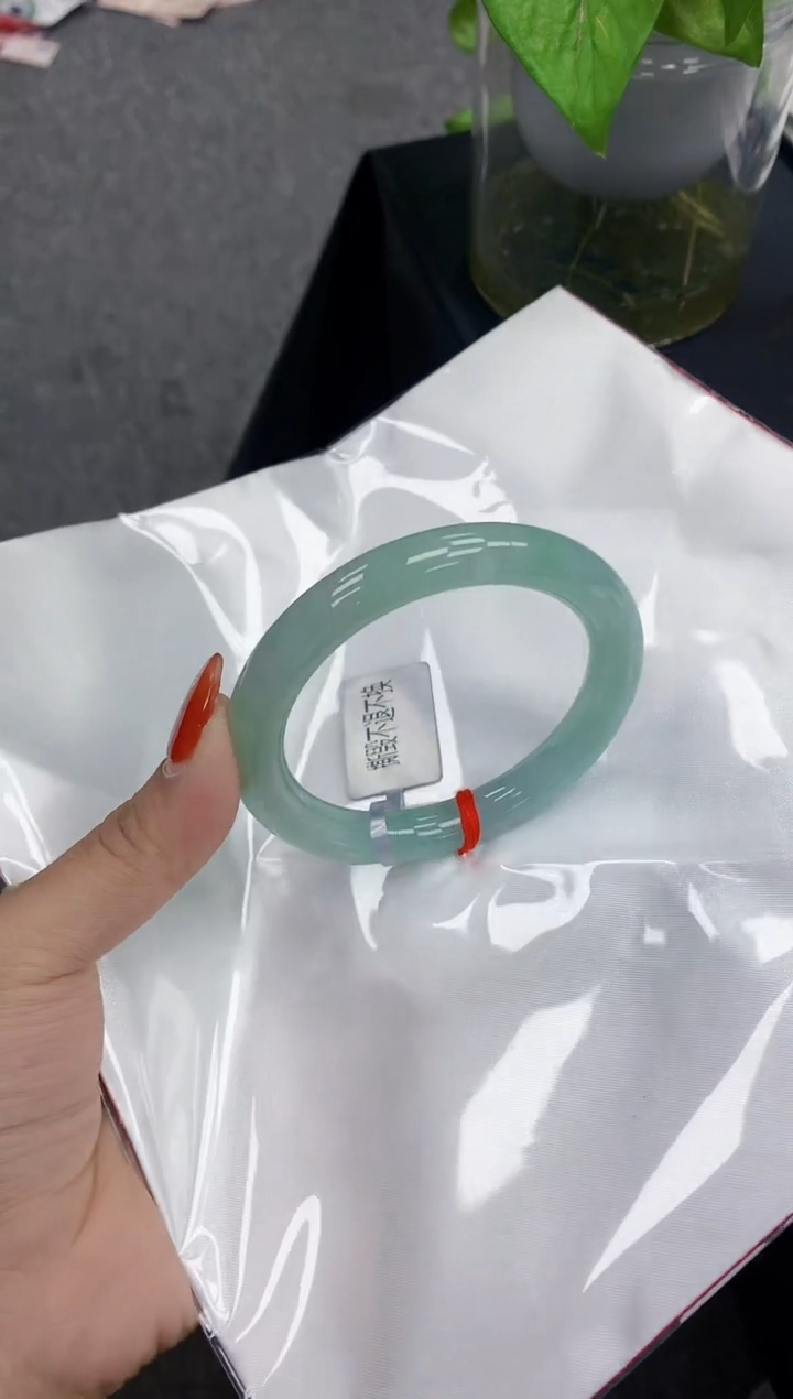 【闪购商品】翡翠手镯未镶嵌