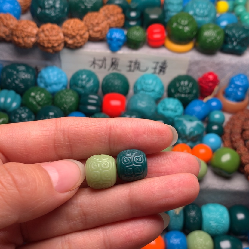 【闪购商品】琉璃颈饰热*
