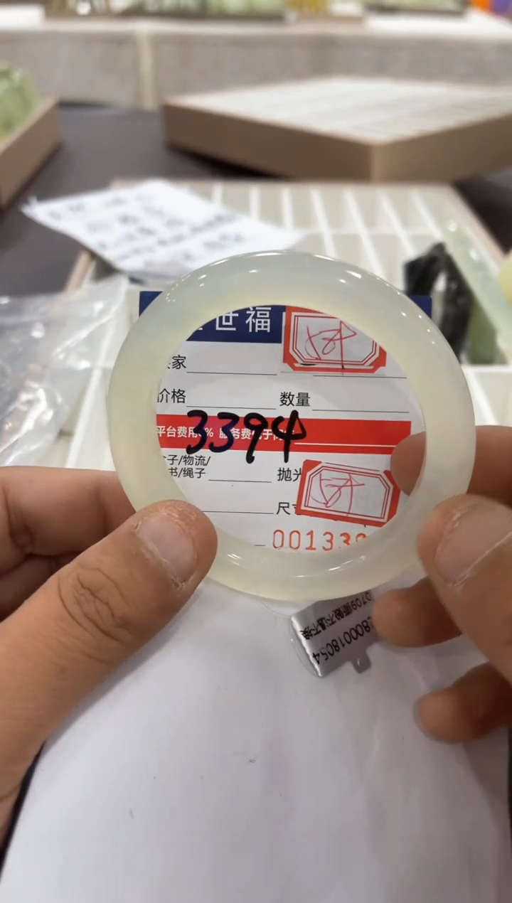 【闪购商品】蛇纹石玉手镯未镶嵌纯天然岫玉老坑手镯