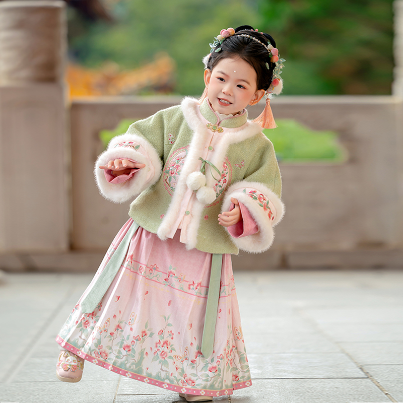 萌乎【海棠雪】汉服女童秋冬加厚明制儿童马面裙新中式套装244902