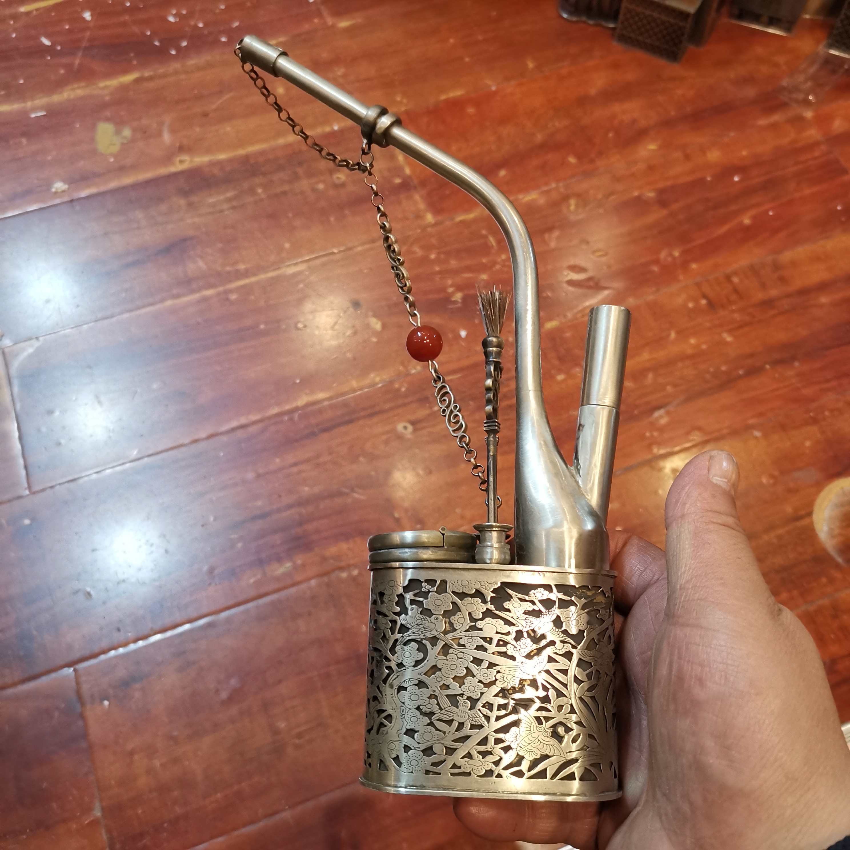 银白铜镂空梅兰竹菊图案壶摆件（高27㎝）