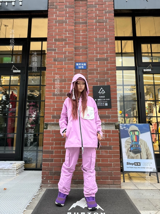 W25 W Aura gore tex滑雪服套装