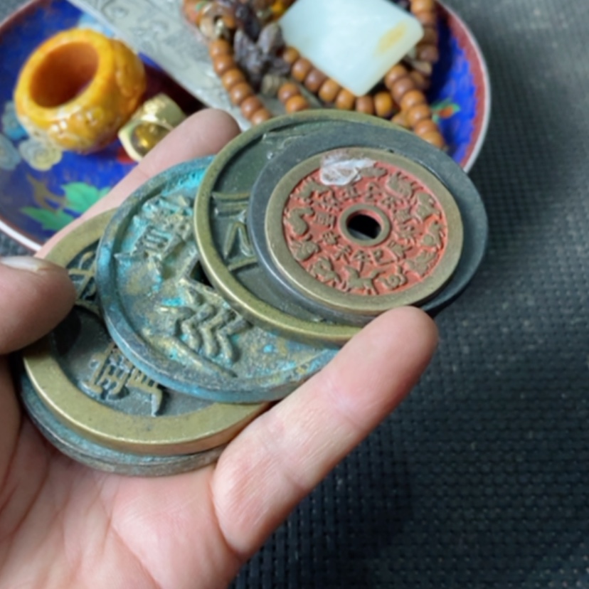 【闪购商品】瓷摆件三**?