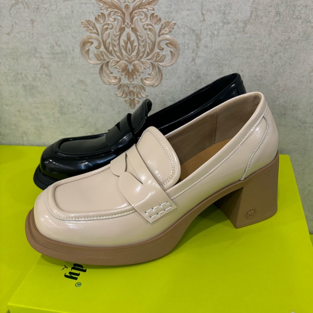 阳光丽人乐福鞋牛皮中跟鞋C536-3322