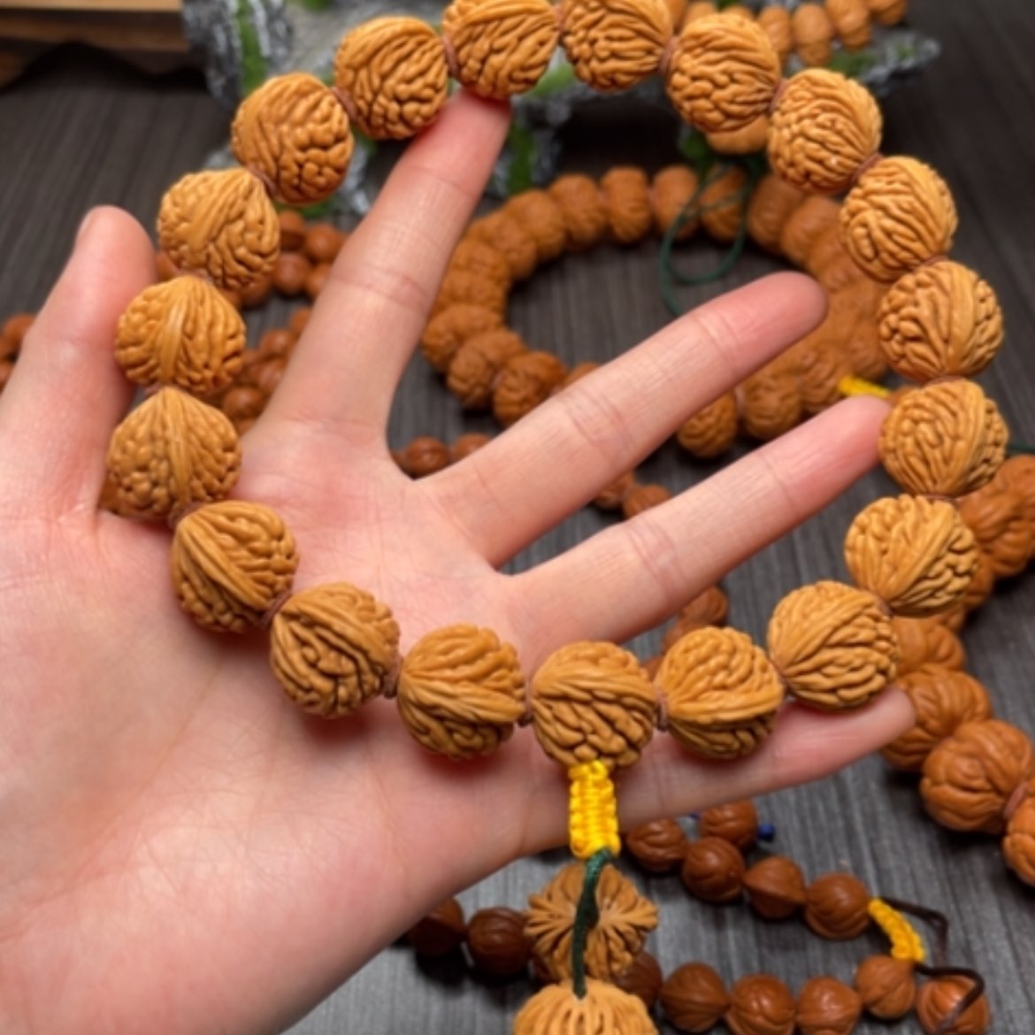 【闪购商品】桃核手串31