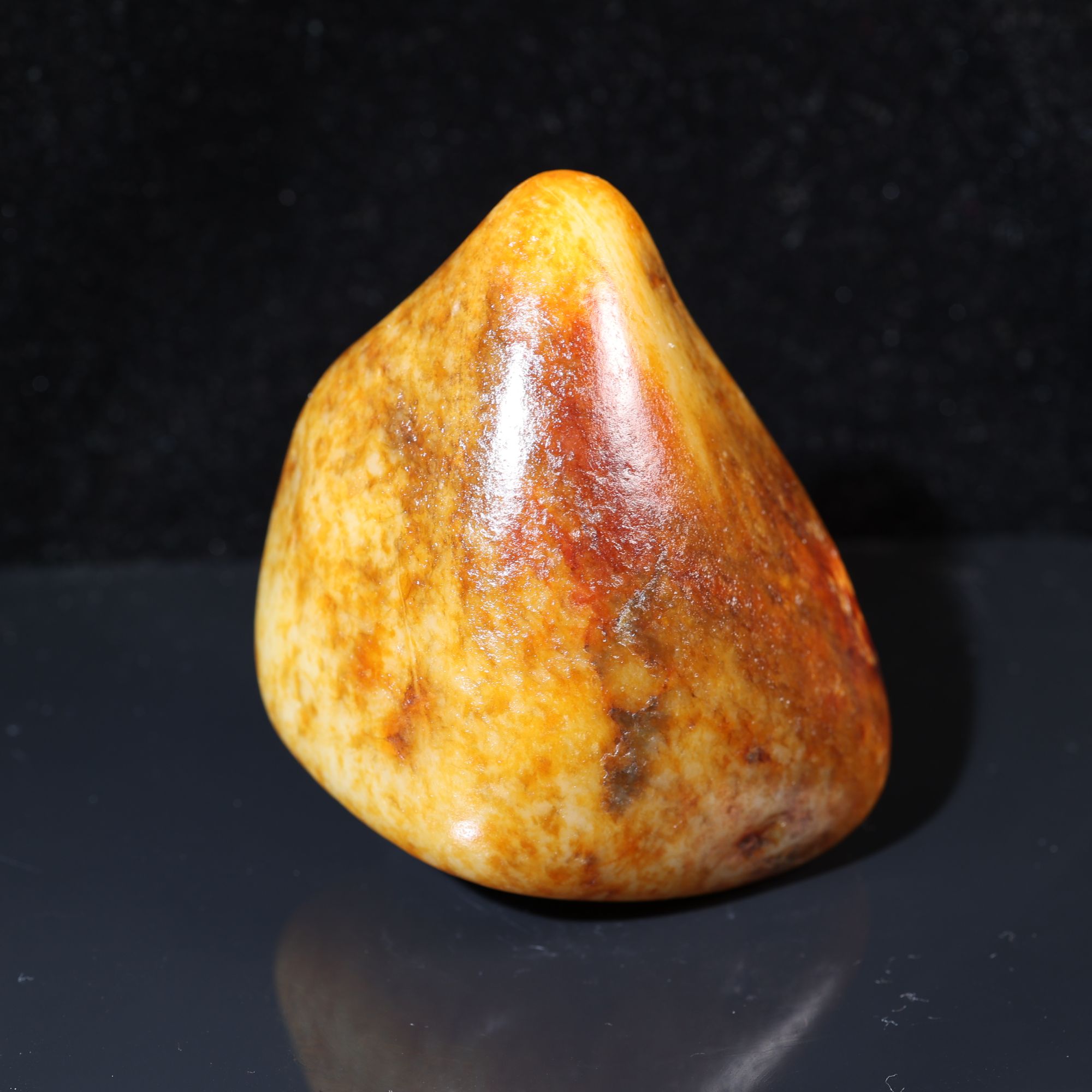 和田玉原石313克红油皮荔枝肉